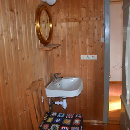 Holiday home Einkjerrbu By Norgesbooking - *